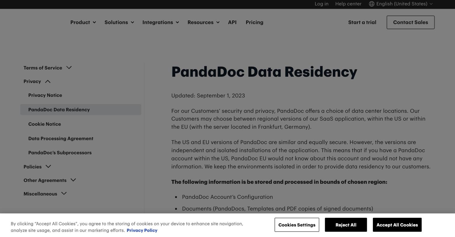 PandaDocのData Residencyページ。顧客は米国内またはEU内（サーバーはドイツ・フランクフルト）のアプリの地域版を選べると記載し、中国本土のリージョンはない
